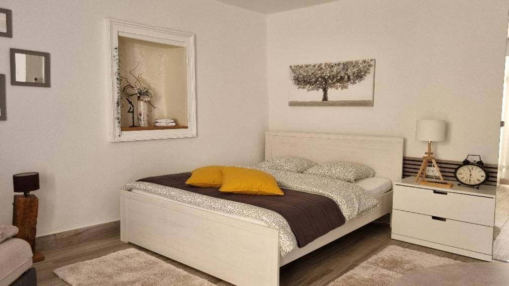 Apartmani GORINKA Baska  Bagian luar foto